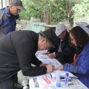 公司集中向退休人員發放和激活社保卡